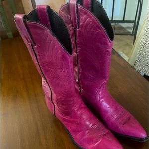CODE WEST vintage pink cowboy boots!  Size 8 medium (was told) run small